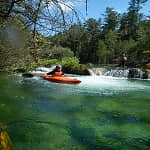 Niña de 10 años en Kayak